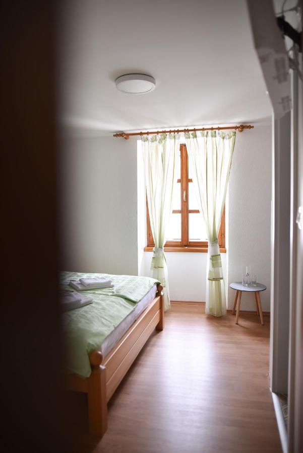 Luka'S Amber Rooms In The Center Of Трогир Экстерьер фото
